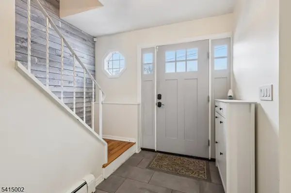 4 Birch Rd, Ringwood Boro, NJ 07456