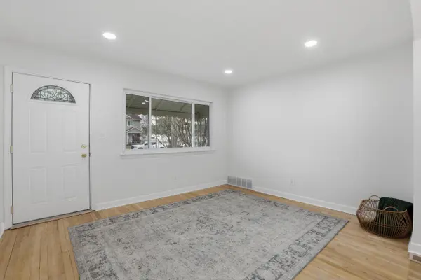 11920 Cavell ST, Livonia City, MI 48150