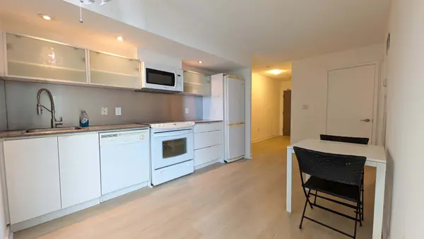 4K Spadina AVE #801, Toronto C01, ON M5V 3Y9