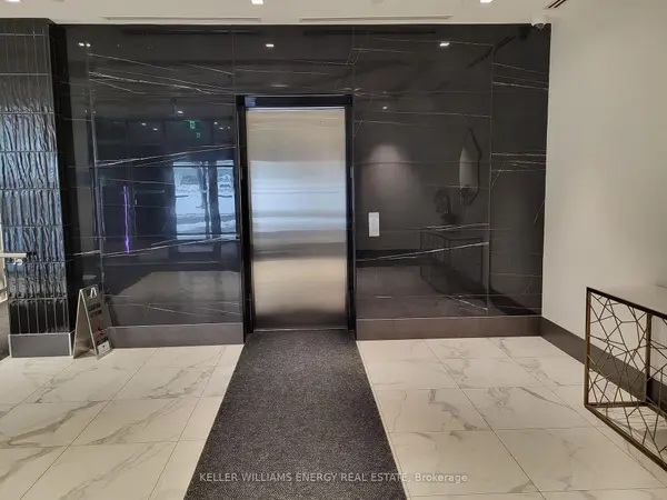 50 Dunfield AVE #513, Toronto C10, ON M4S 0E4