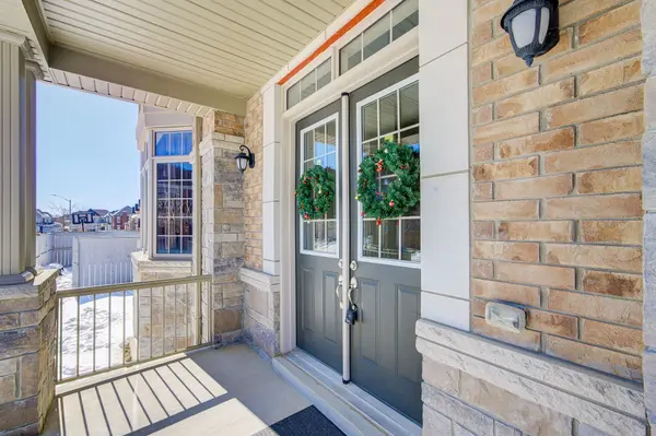 57 Tupling ST, Bradford West Gwillimbury, ON L3Z 0W8