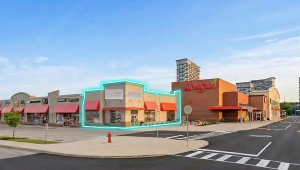 380 Dundas ST E #D1, Oakville, ON L6H 6Z9