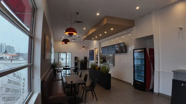 380 Dundas ST E #D1, Oakville, ON L6H 6Z9