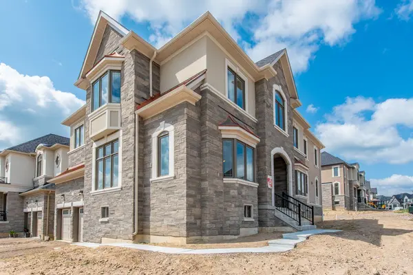 117 James Walker AVE, Caledon, ON L7C 4N1