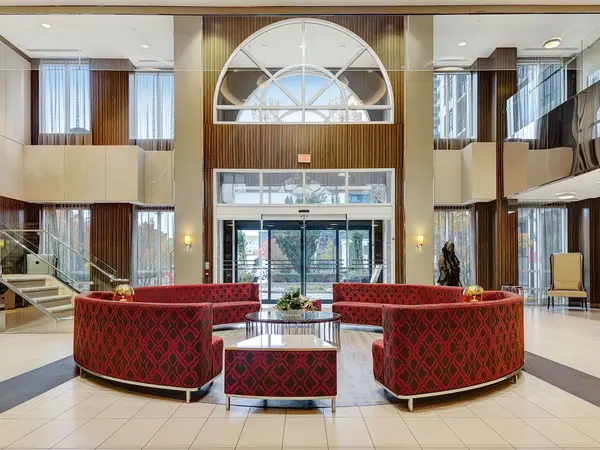 2 Eva RD #1724, Toronto W08, ON M9C 0A9