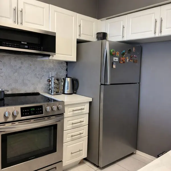 236 Albion RD #2009, Toronto W10, ON M9W 6A6