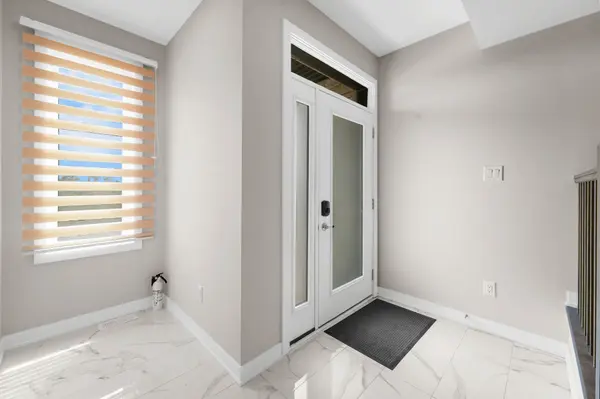 280 Sapling GRV S, Barrhaven, ON K2J 7L9