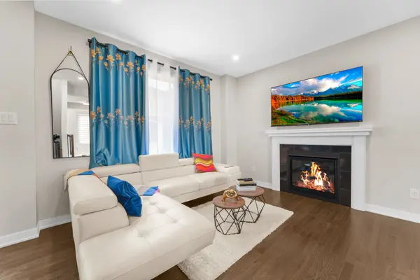 280 Sapling GRV S, Barrhaven, ON K2J 7L9