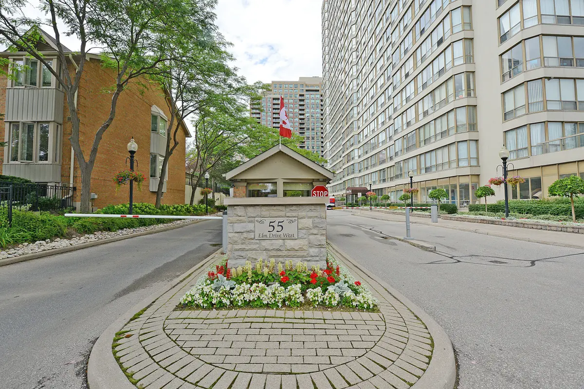 55 Elm DR W #501, Mississauga, ON L5B 3Z3