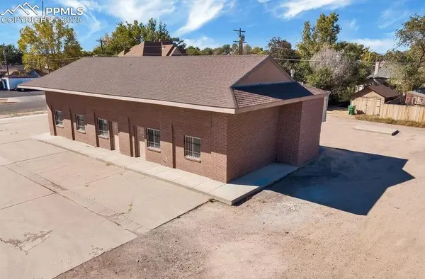 923 Lake AVE, Pueblo, CO 81004