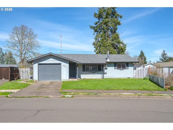 25031 WOODLAND AVE, Veneta, OR 97487