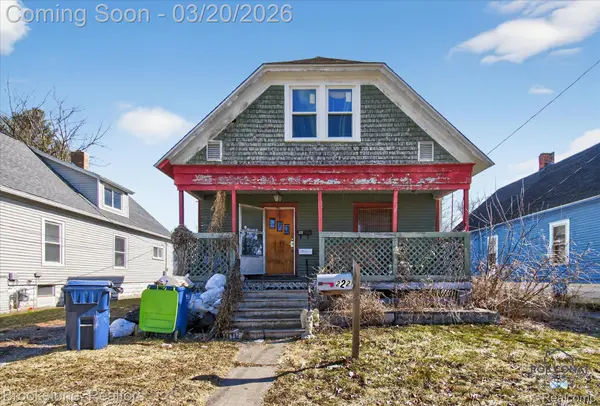 222 N Grant ST, Bay City, MI 48708