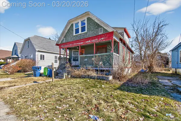 222 N Grant ST, Bay City, MI 48708