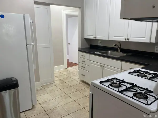 1127 BEACONSFIELD 1S AVE, Grosse Pointe Park, MI 48230