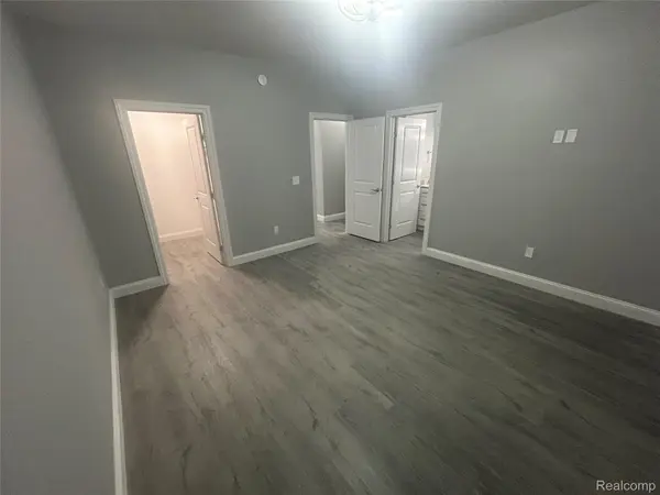 318 Grand River AVE, Port Huron, MI 48060