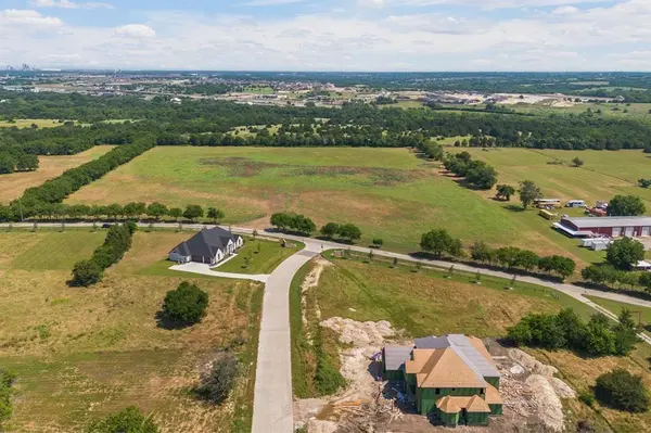 4611 Stout Road, Midlothian, TX 76065