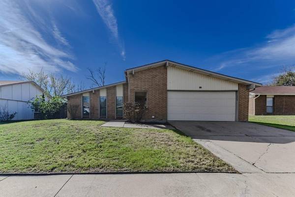 3510 Chamberland Drive, Arlington, TX 76014