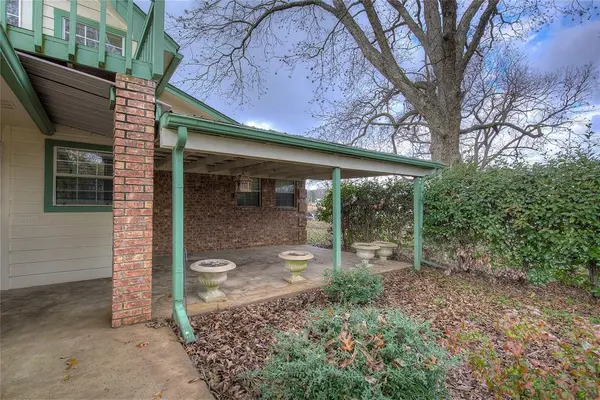 9464 Farm Road 269 S, Pickton, TX 75471