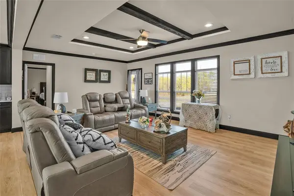 2032 Avenue L, Anson, TX 79501