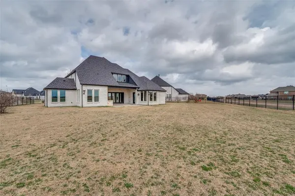 1224 Karsten Ridge Pass, Gunter, TX 75058