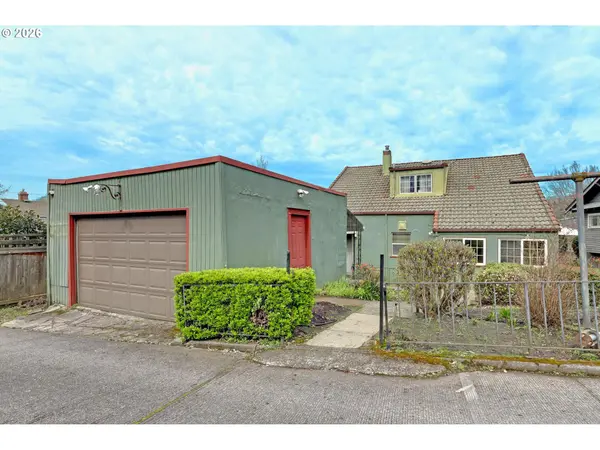 4212 E BURNSIDE ST, Portland, OR 97215