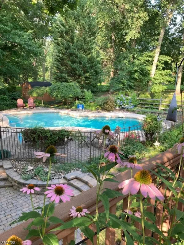 212 Monroe Ave, Montgomery Twp., NJ 08502