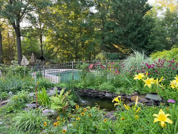 212 Monroe Ave, Montgomery Twp., NJ 08502