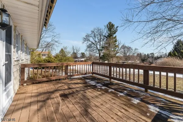 4 Roselle St, Holland Twp., NJ 08848