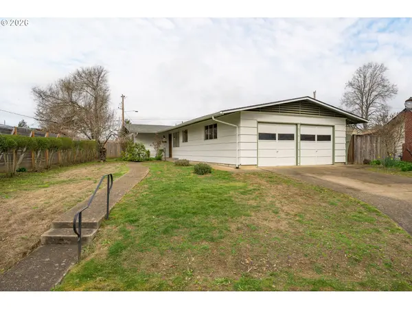 585 E 36TH AVE, Eugene, OR 97405