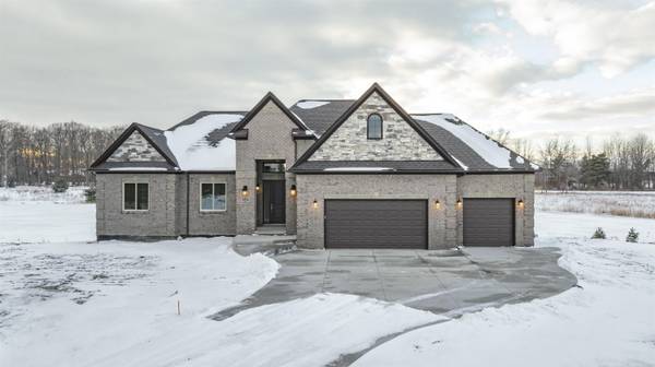 68651 Lake Angela Pointe ST, Richmond, MI 48062