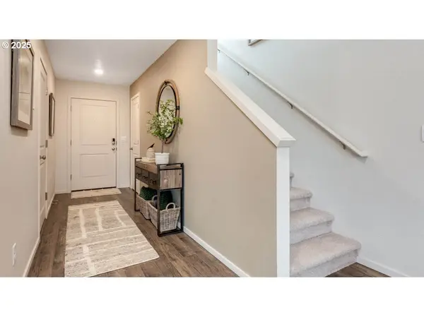 105 Greencrest ST NE, Salem, OR 97301