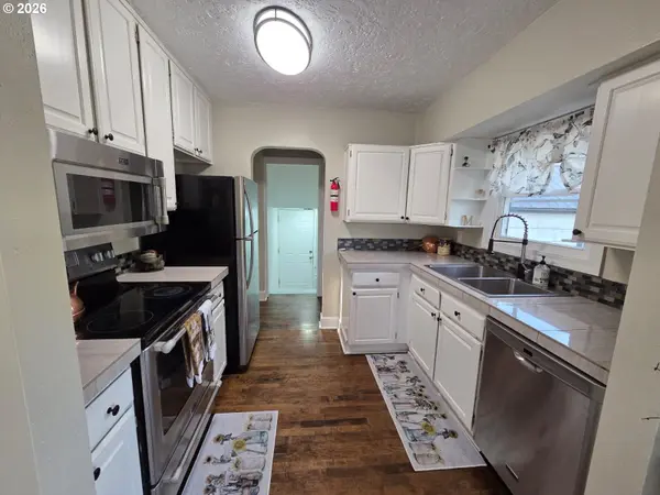 415 SE ROBERTS AVE, Gresham, OR 97080