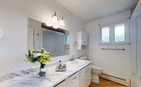 20201 Yonge ST, East Gwillimbury, ON L9N 1B1