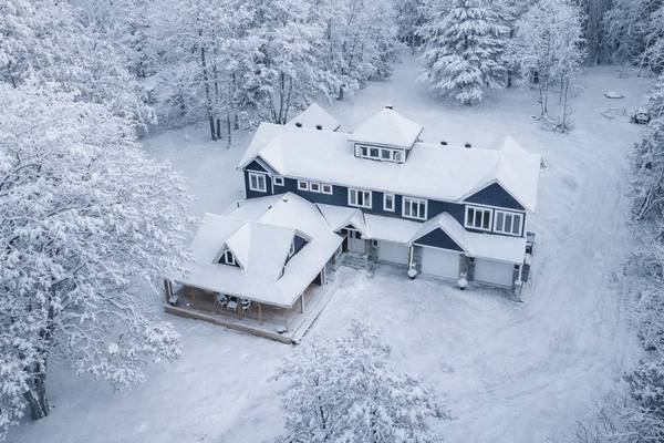 7881 Poplar Side RD, Clearview, ON L9Y 5N4