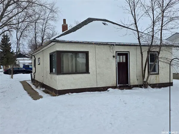 5460 Kings AVENUE, Gull Lake, SK S0N 1A0