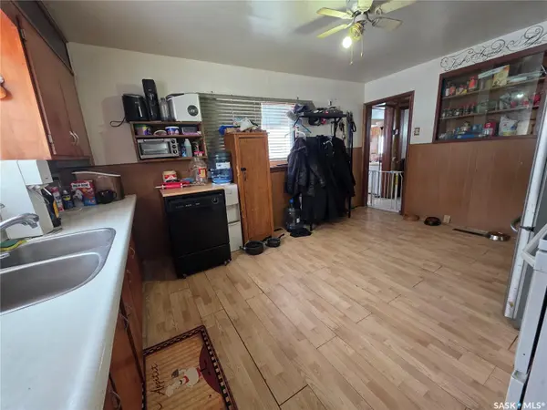 5460 Kings AVENUE, Gull Lake, SK S0N 1A0