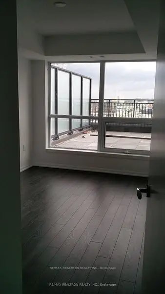 830 Lawrence AVE W #917, Toronto W04, ON M6A 0A2