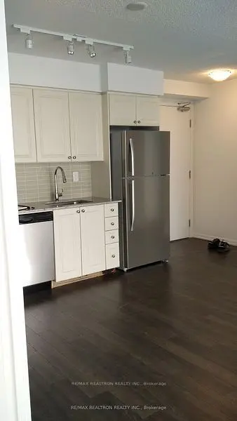 830 Lawrence AVE W #917, Toronto W04, ON M6A 0A2