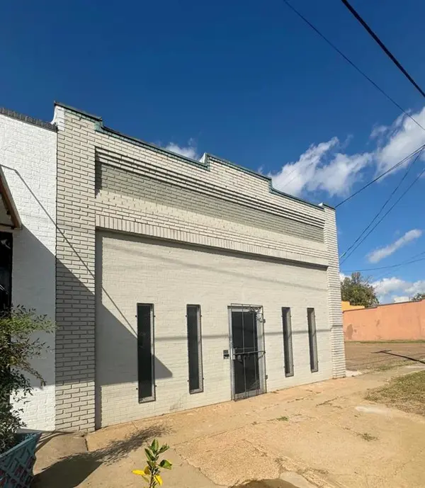 409 N Prairieville Street, Athens, TX 75751