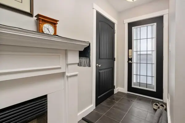 4712 45 ST, Camrose, AB T4V 1E2