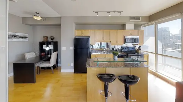 220 Victoria ST #1609, Toronto C08, ON M5B 2R6