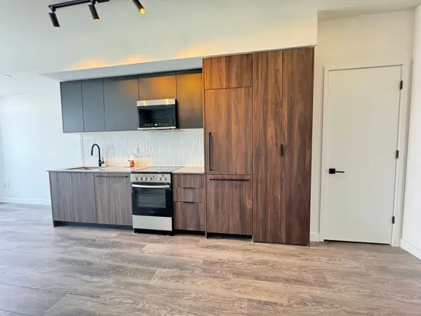 1635 MILITARY TRL #808, Toronto E10, ON M1C 1B2