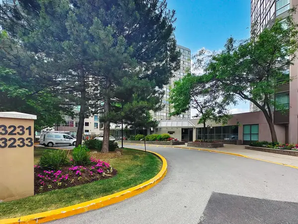 3233 Eglinton AVE E #311, Toronto E08, ON M1J 3N6