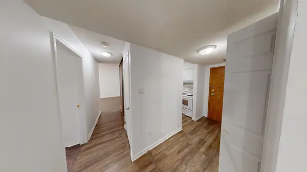 25 Meadow LN #304, Barrie, ON L4N 7K2