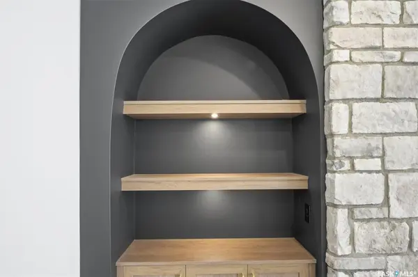 166 Cockroft MANOR, Saskatoon, SK S7V 1L1