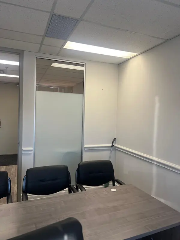 2800 Skymark AVE E #400, Mississauga, ON L4W 5A6