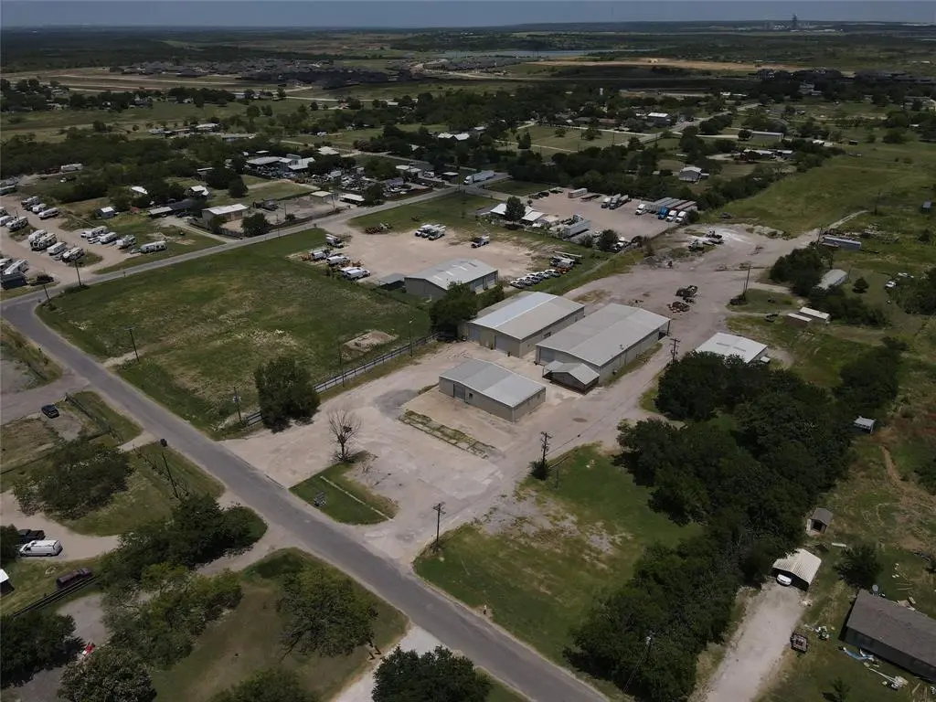 4331 Cement Valley RD Road, Midlothian, TX 76065