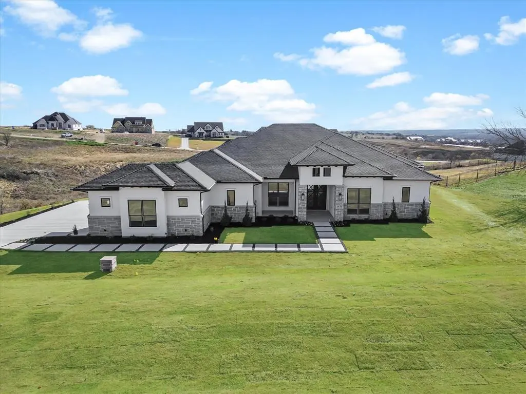 12409 Bella Perdono Drive, Fort Worth, TX 76126