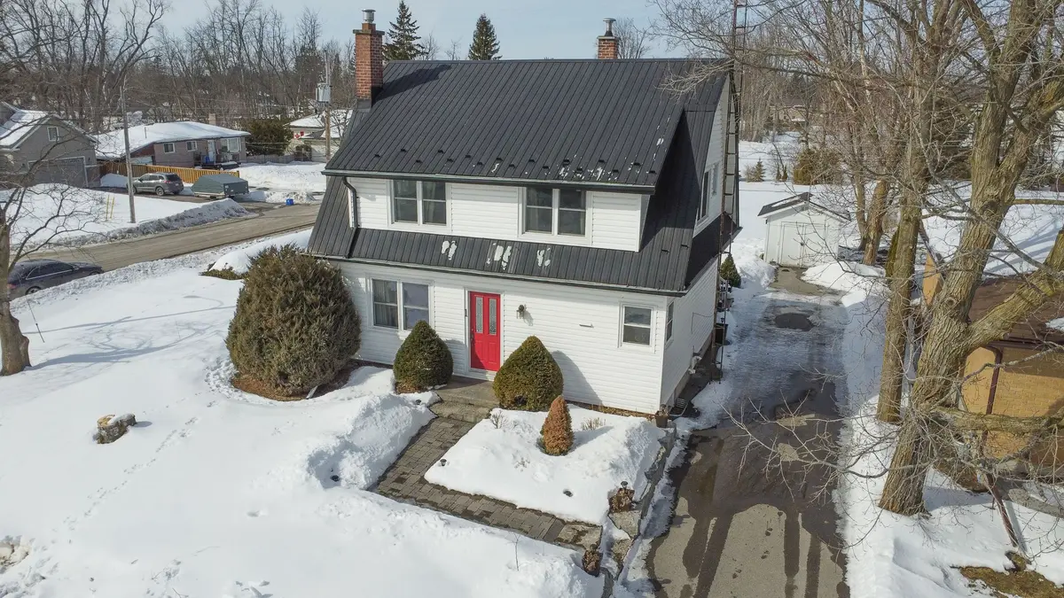 1 Wellington ST E, Kawartha Lakes, ON K0L 2W0