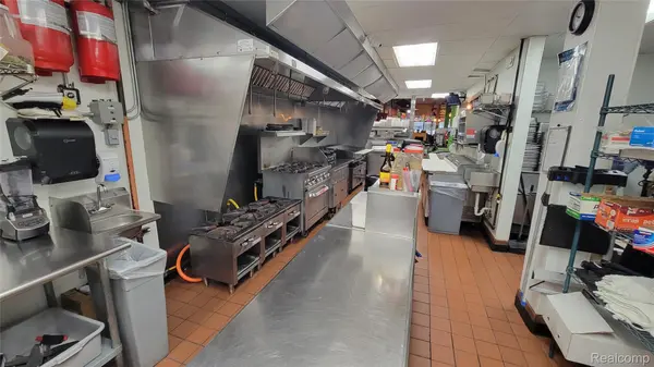 22180 Michigan AVE, Dearborn, MI 48124